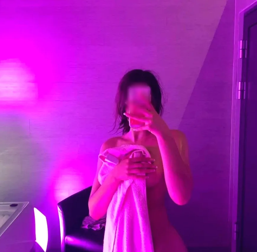 Anja, 18