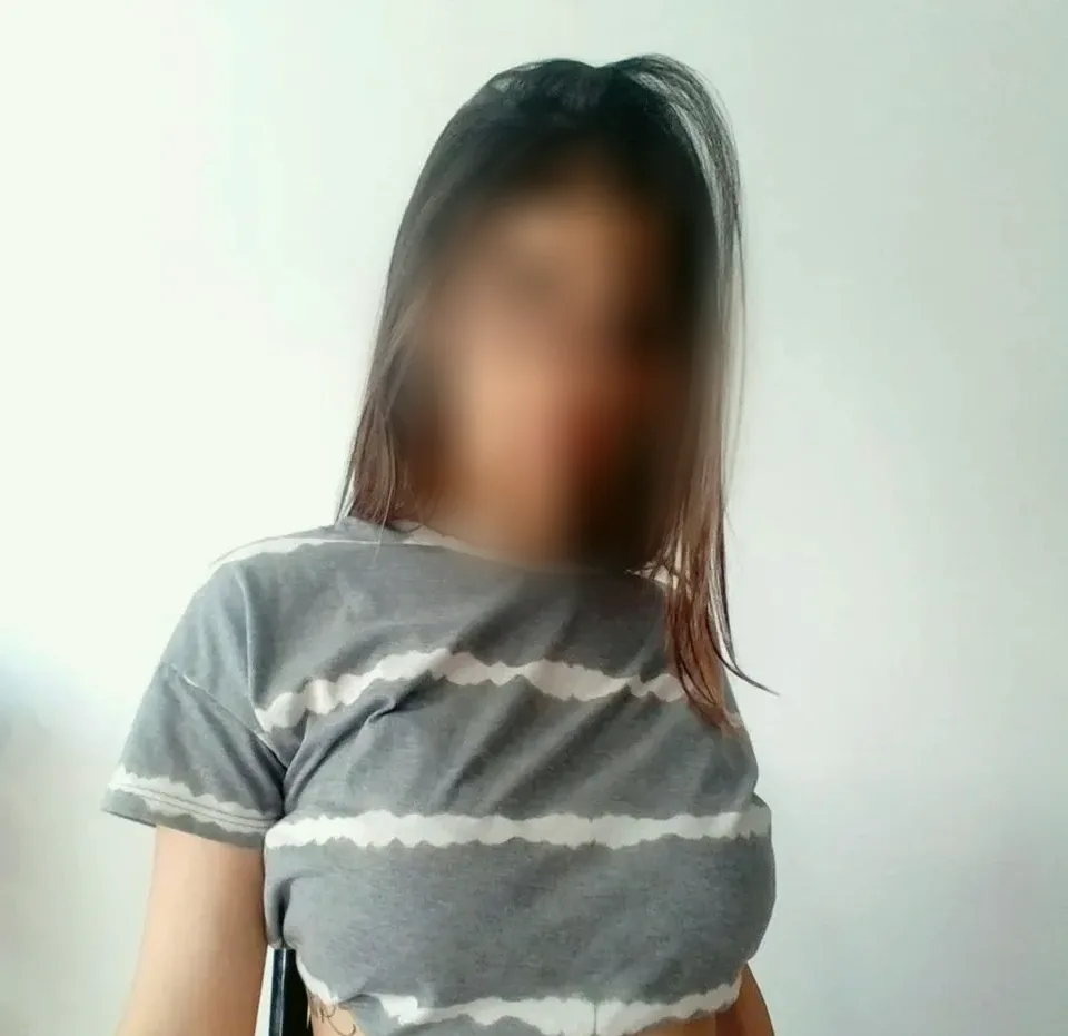 Katrin, 23