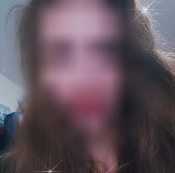 Laura, 29
