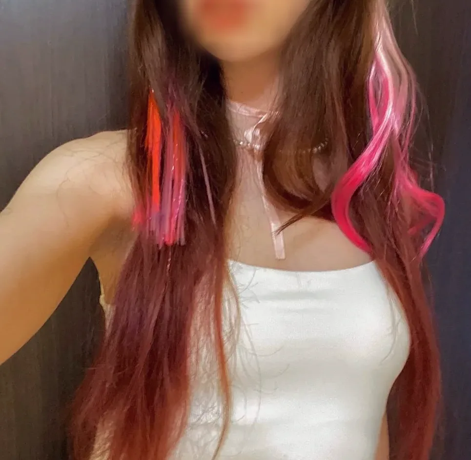 Leyla, 22